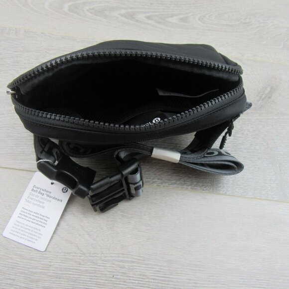 Lululemon Everywhere Belt Bag "Wordmark" Black (1L) Travel Vacation NEW - Picture 11 of 16